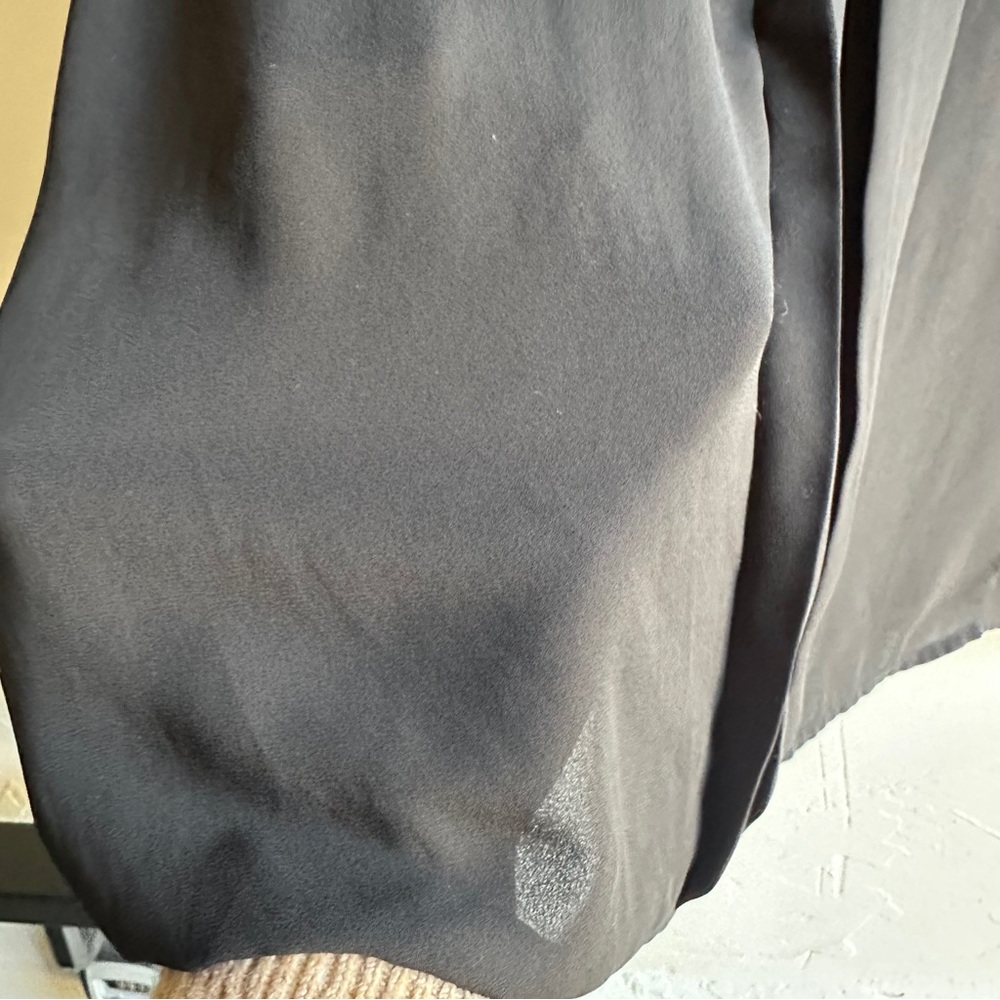 Ann Taylor LOFT Black Sheer‎ Flowy Blouse Sz M Minimalist Elevated Basic Goth - Picture 5 of 9